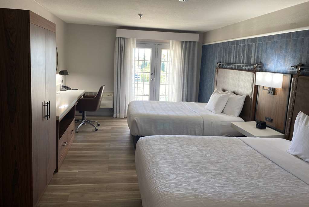 La Quinta Inn & Suites by Wyndham Safford Copper Valley - photo 14