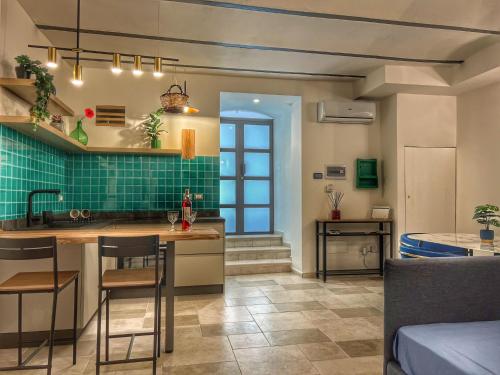 Amay City Suite — 4-Star Luxury Hotel in Bari, Italy