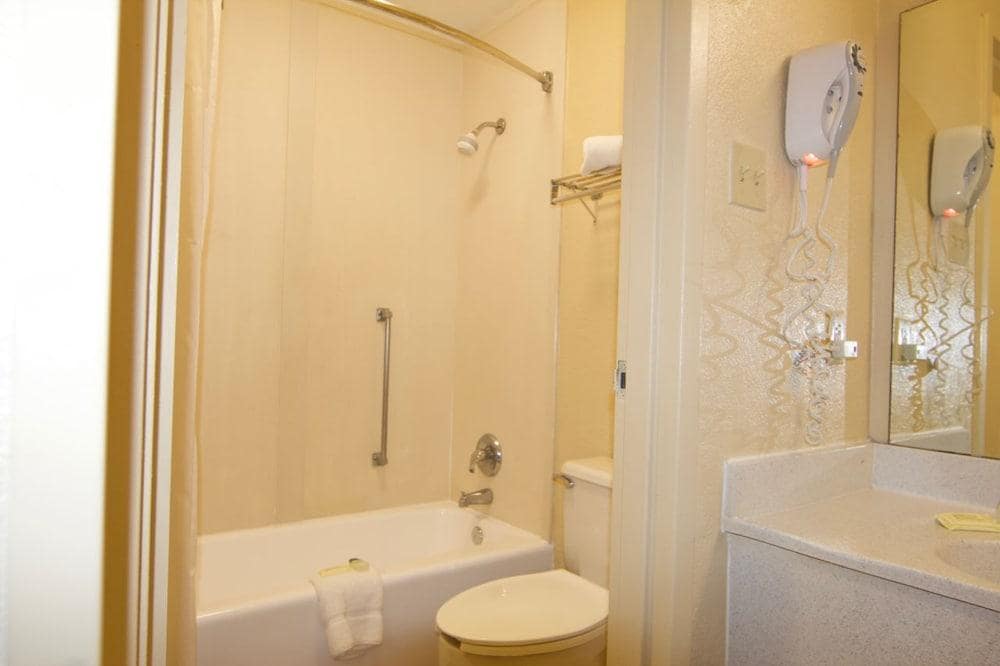 Winter Haven Gardens Inn - photo 18