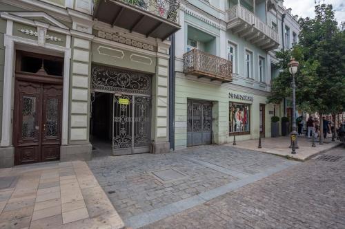 Condo in center Tbilisi with Terrace