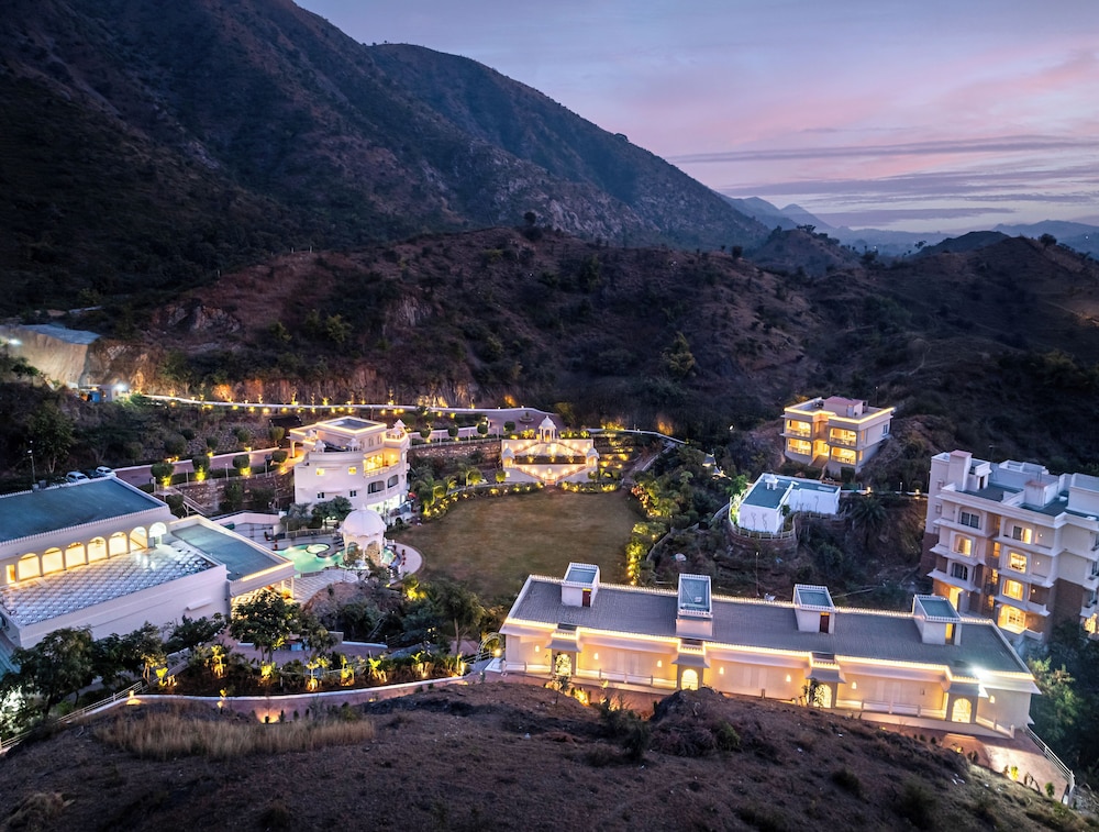 Kanj Ayaan Resort - last minute hotel in Udaipur
