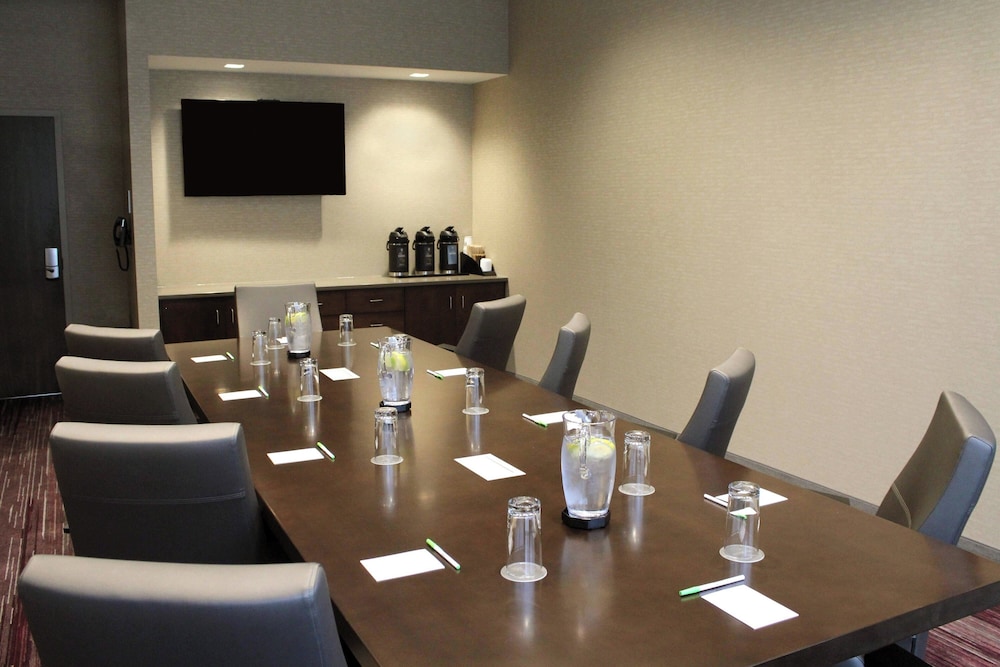 Courtyard by Marriott Albany Troy Waterfront - photo 38