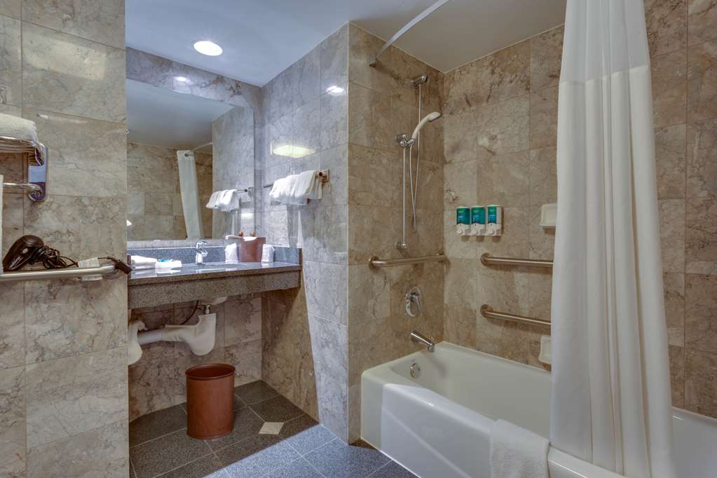 Drury Inn & Suites Kansas City Overland Park - photo 26