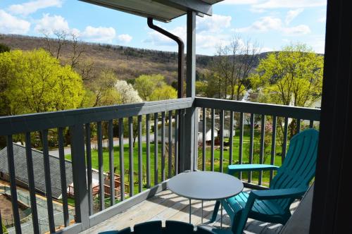 Mountain View Suites - photo 12