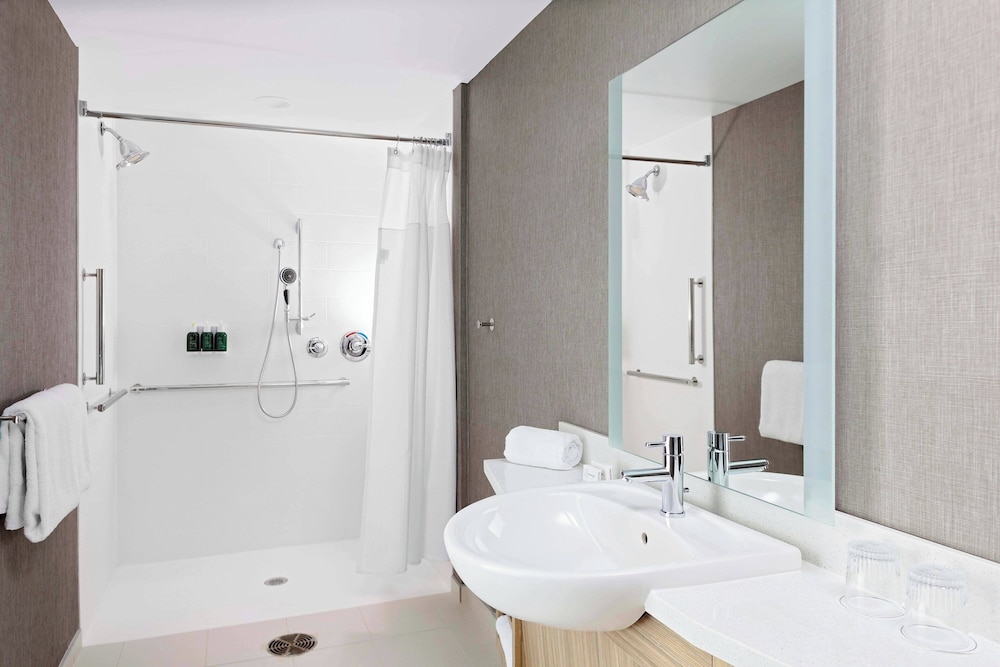 SpringHill Suites by Marriott Kansas City Plaza - photo 9
