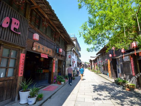 Guyanhua Country Niannian Youyu Inn in Lishui, People's Republic of China