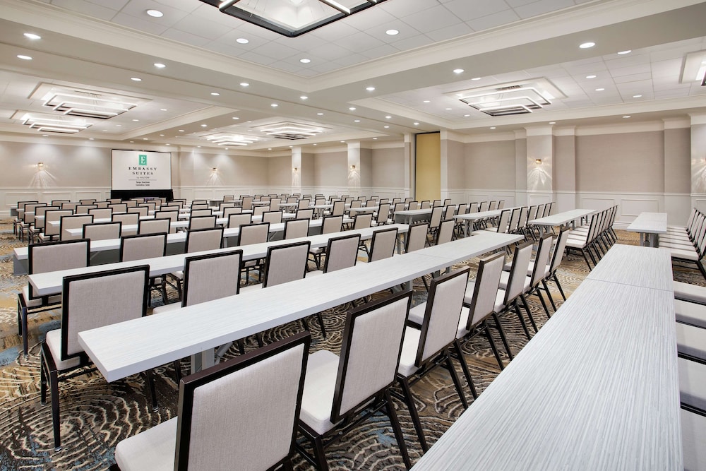 Embassy Suites by Hilton Tampa Downtown Convention Center - photo 92