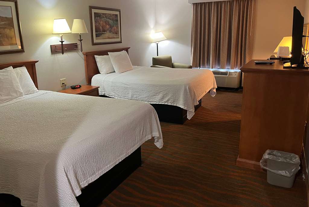 Days Inn & Suites by Wyndham Cuba - photo 23