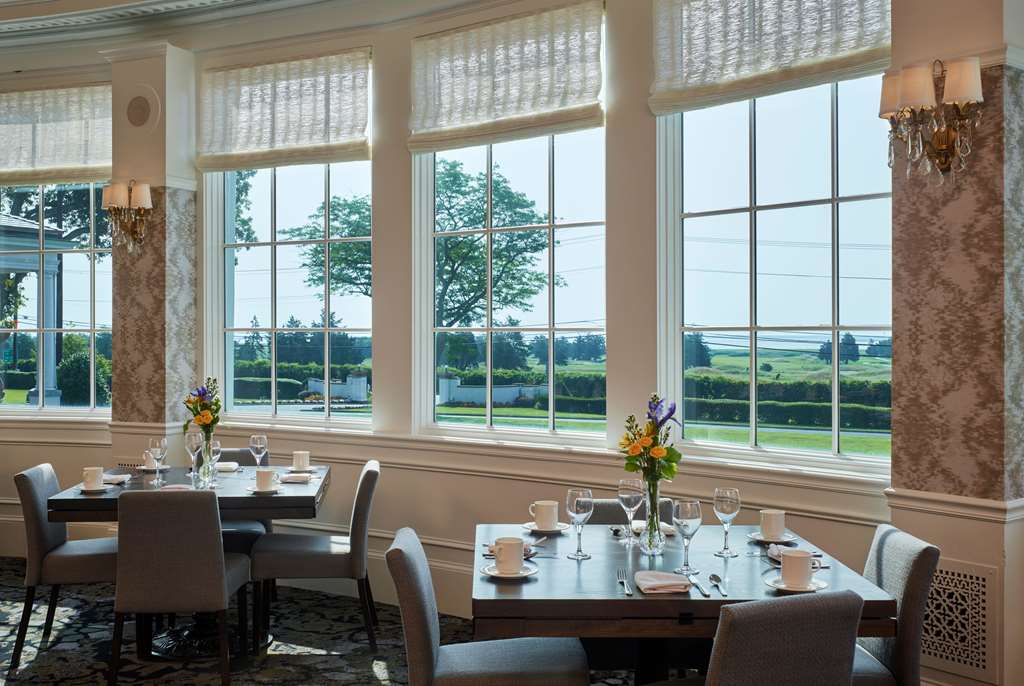 Seaview Hotel - photo 12