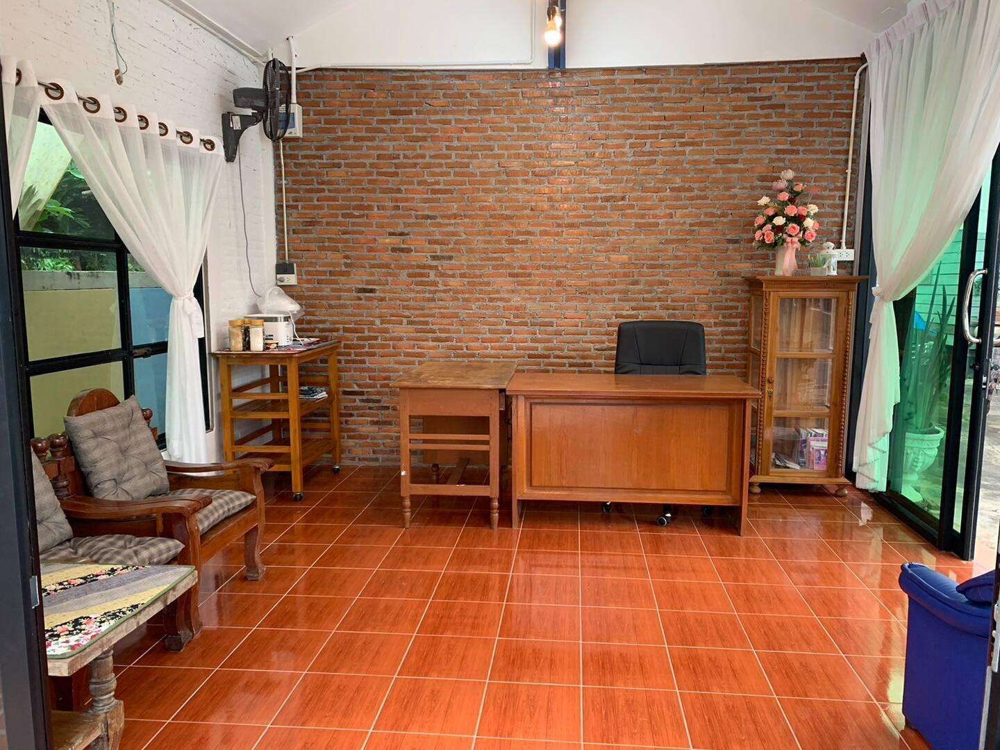 Baan Khun Ya Sukhothai Old City — hotel in Khok Pho