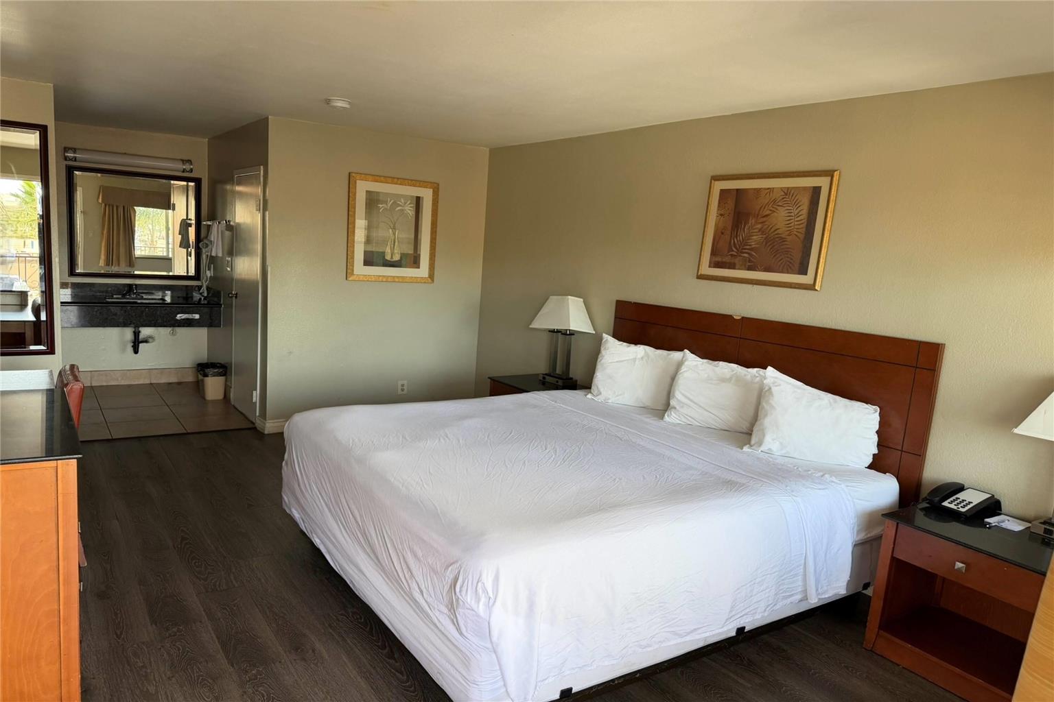 Travelodge by Wyndham Hemet CA - photo 13