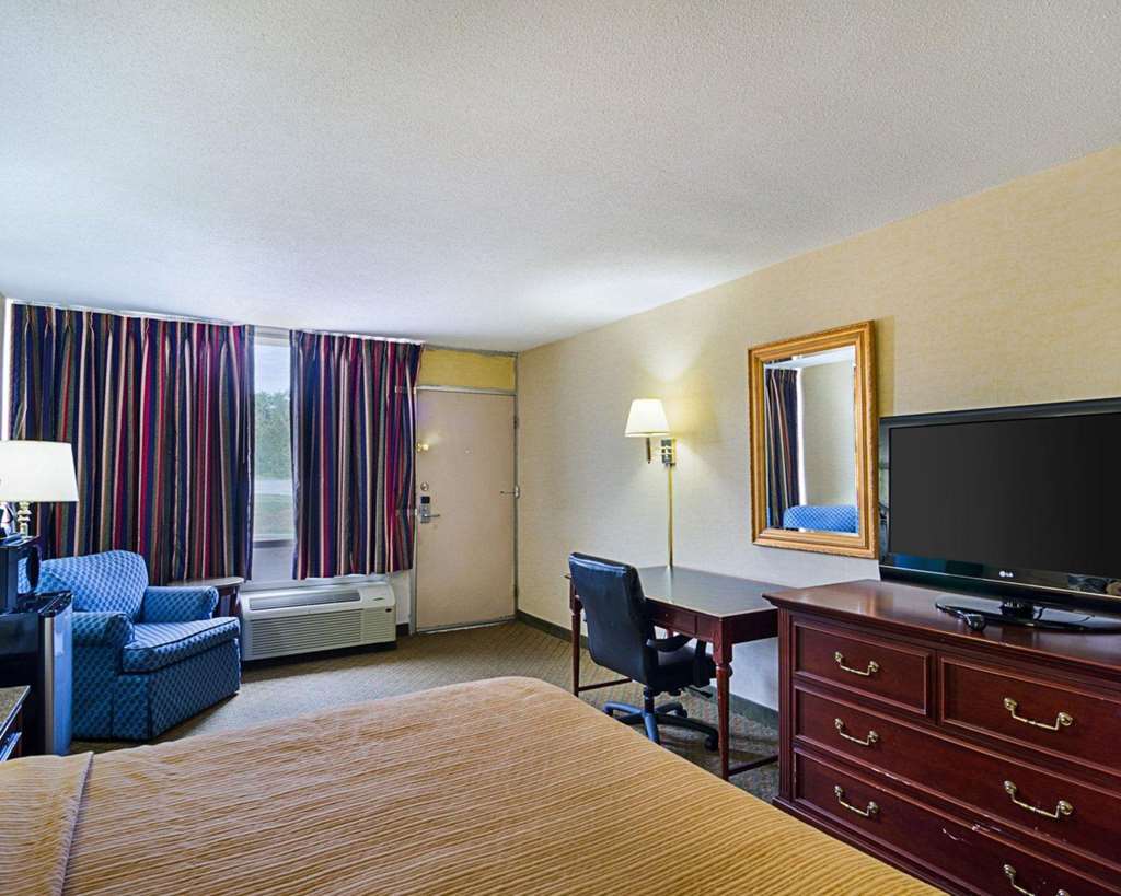 Quality Inn Shenandoah Valley - photo 11