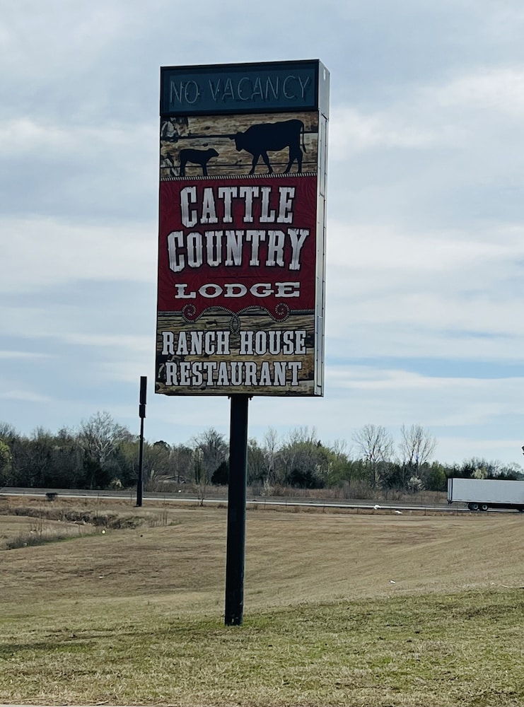 Cattle Country Lodge - photo 29