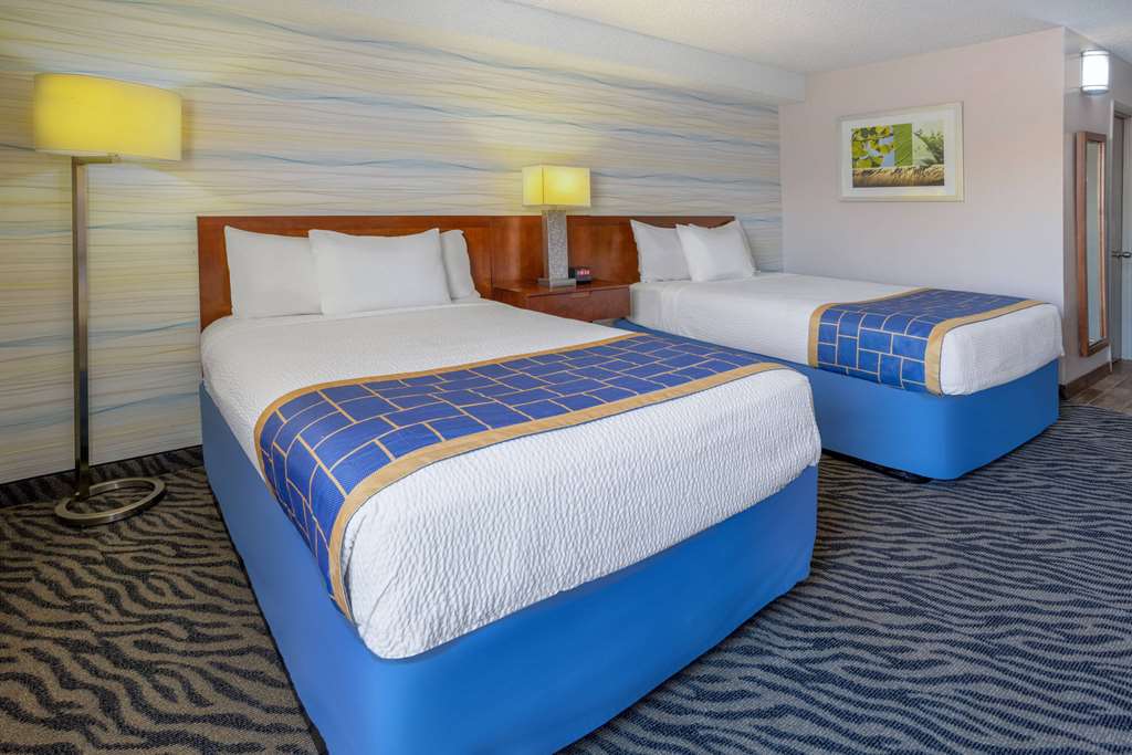 Days Inn by Wyndham Manassas Battlefield - photo 15
