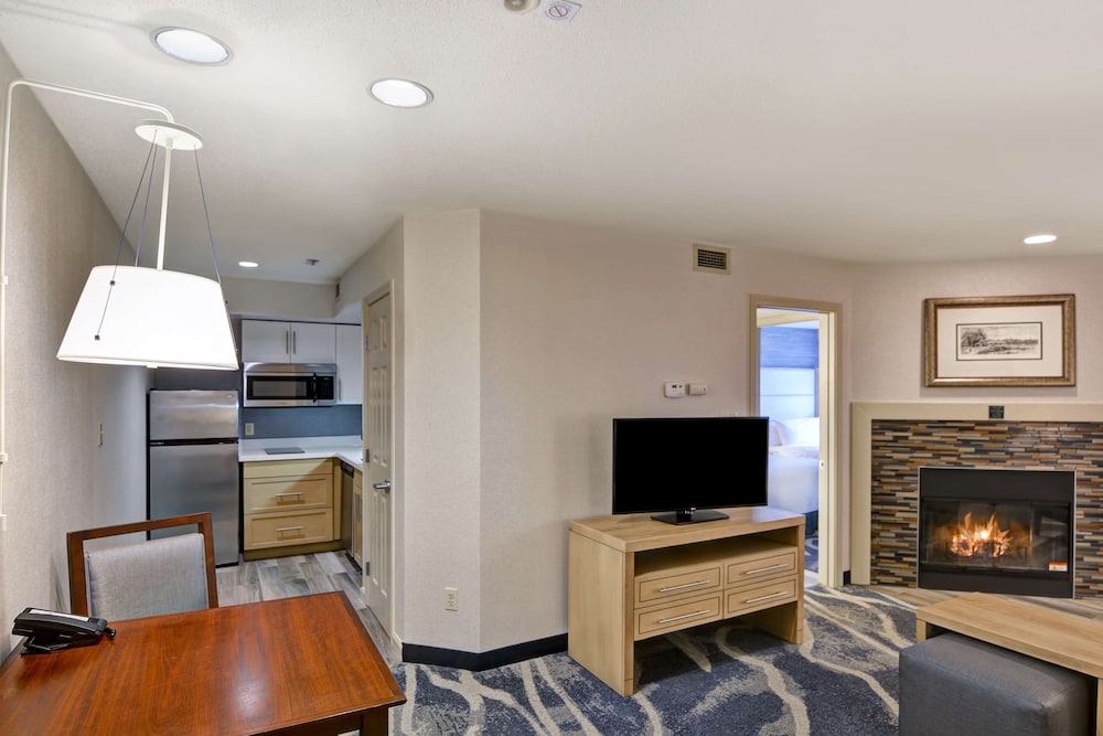 Homewood Suites by Hilton Windsor Locks Hartford - photo 12