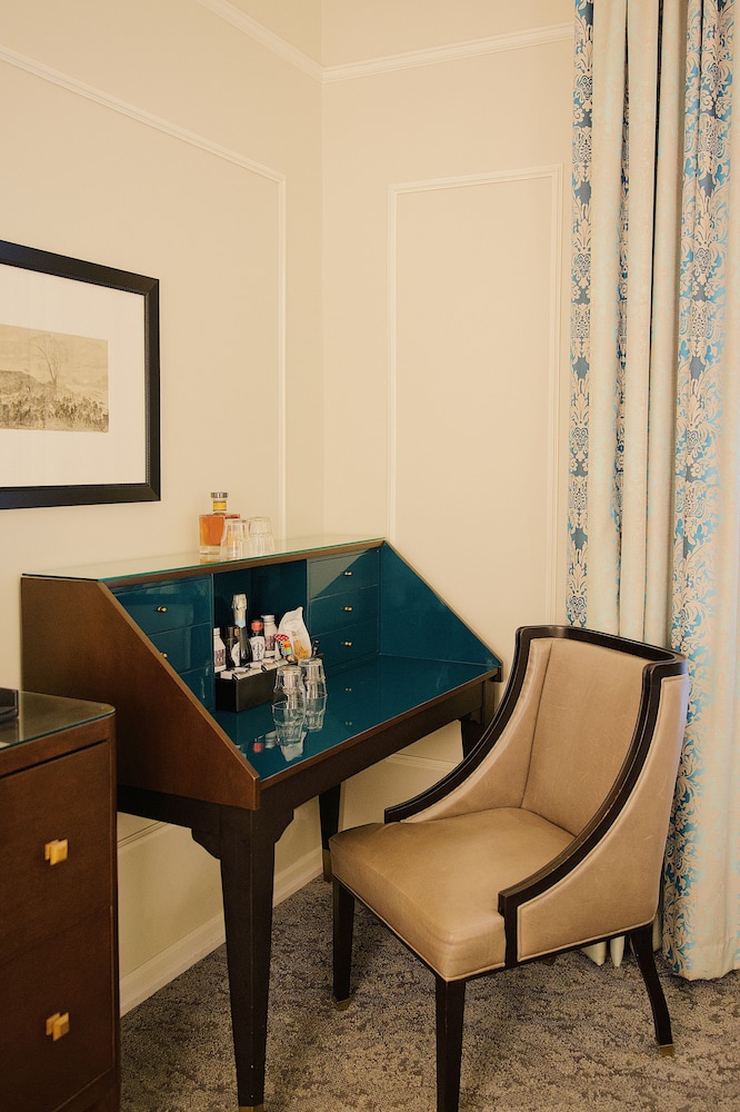 The Oxford Hotel - photo 20