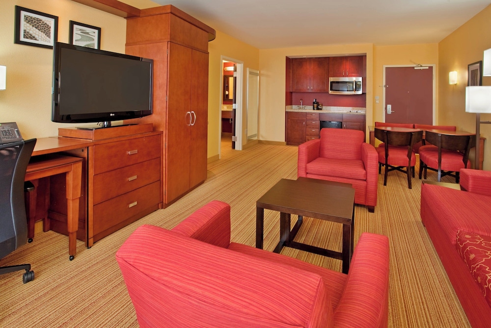 Courtyard by Marriott Pittsburgh North Cranberry Woods - photo 14