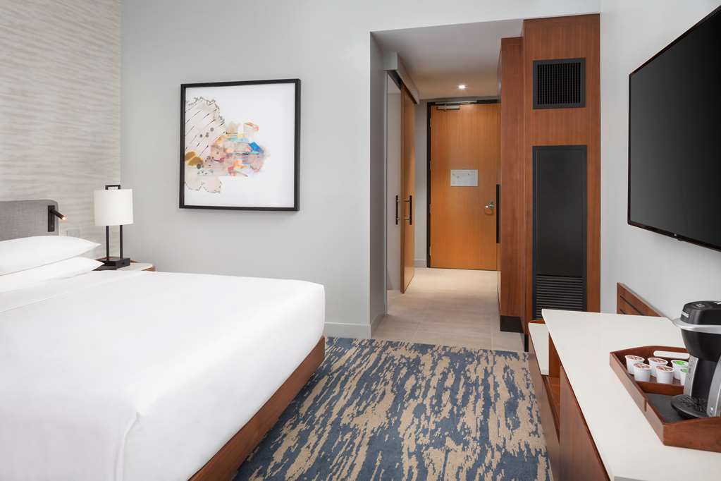 Grand Hyatt at SFO - photo 7