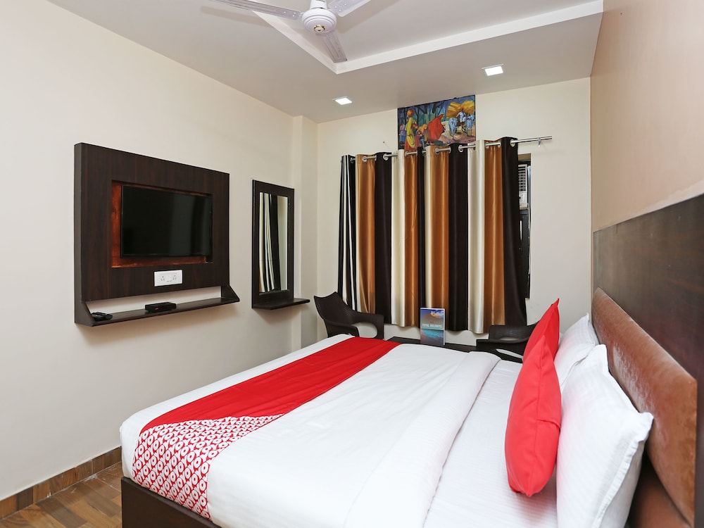 Oyo 15098 Hotel Crystal — Haridwar