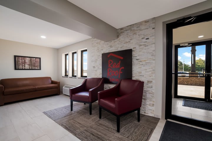 Super 8 by Wyndham Marston - photo 2