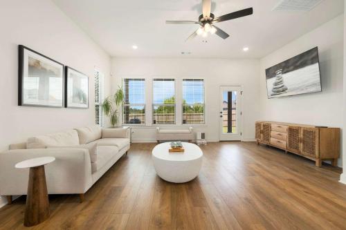 Zen Spot 4 mi to Promenade & Amp Private Office in Rogers, United States