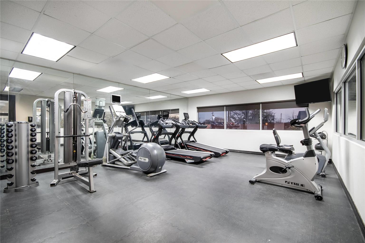 Hawthorn Suites by Wyndham Lubbock - photo 9