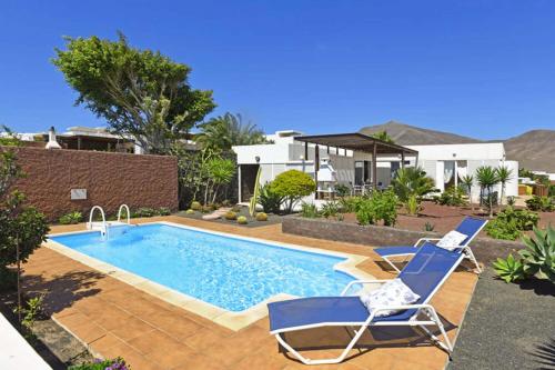 Casa Las Coloradas — 4-Star Luxury Hotel in Playa Blanca, Spain