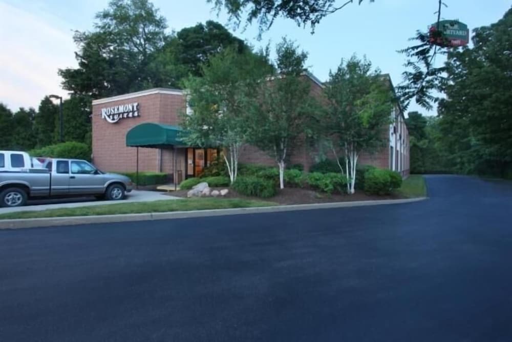 Rosemont Suites - photo 16