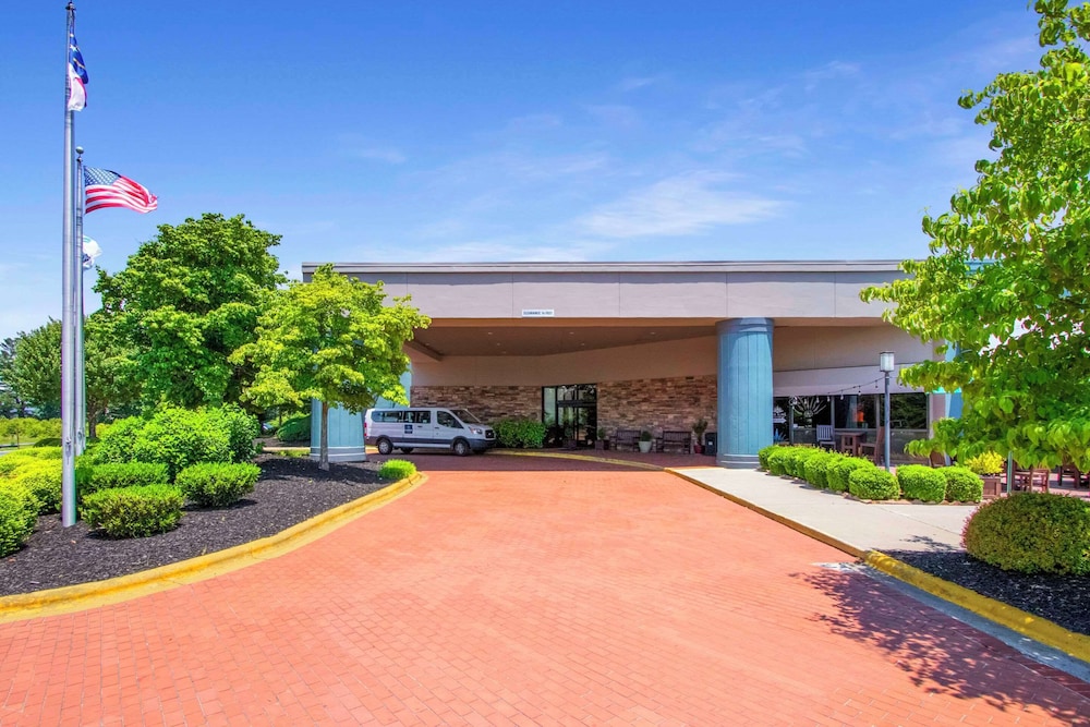 Clarion Inn Asheville Airport - photo 35