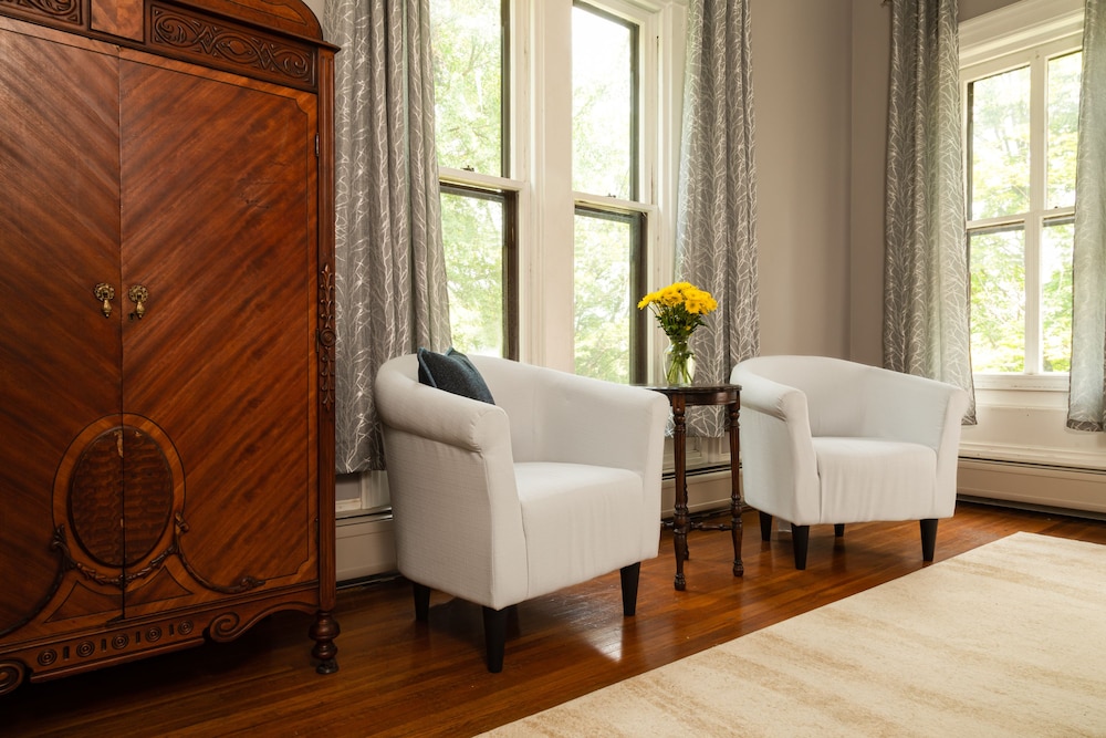 Rosemont Inn Bed & Breakfast - photo 12