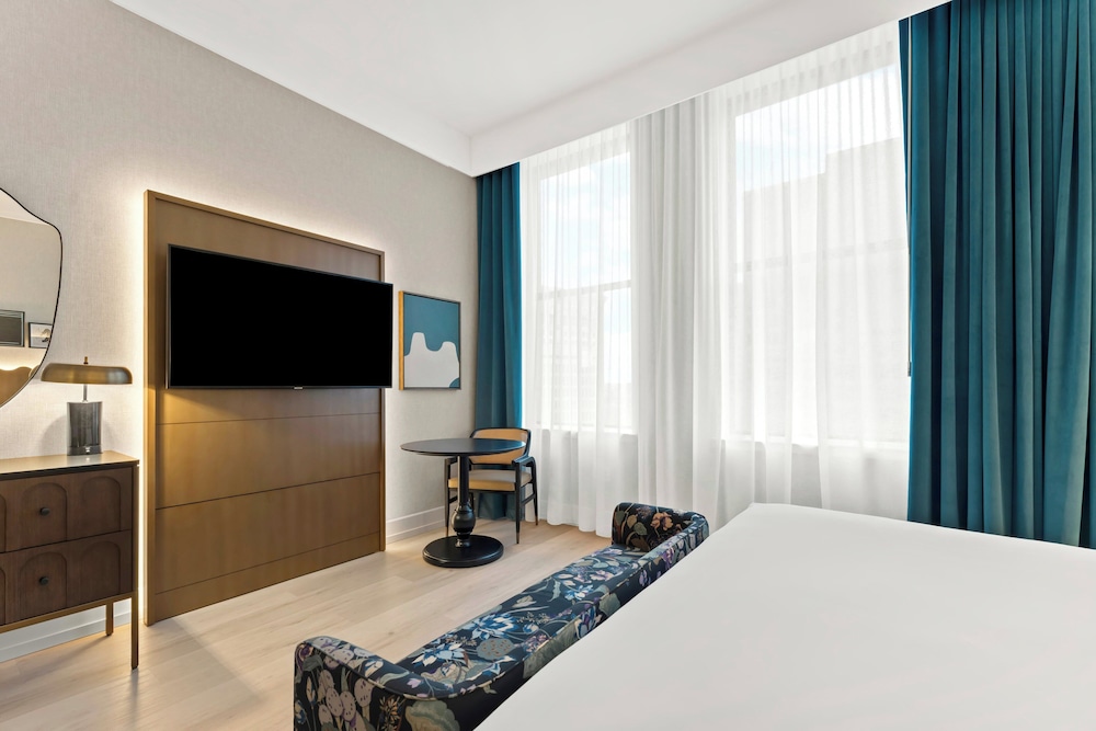 Kimpton Hotel Monaco Baltimore Inner Harbor by IHG - photo 10