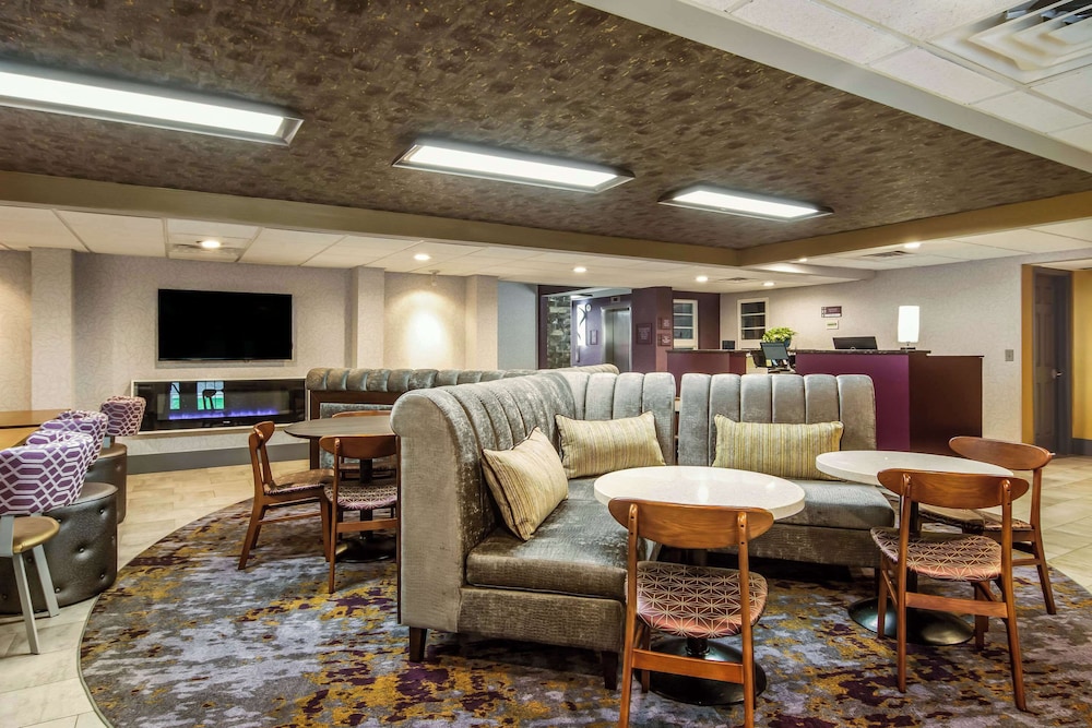 District 3 Hotel Ascend Hotel Collection - photo 3