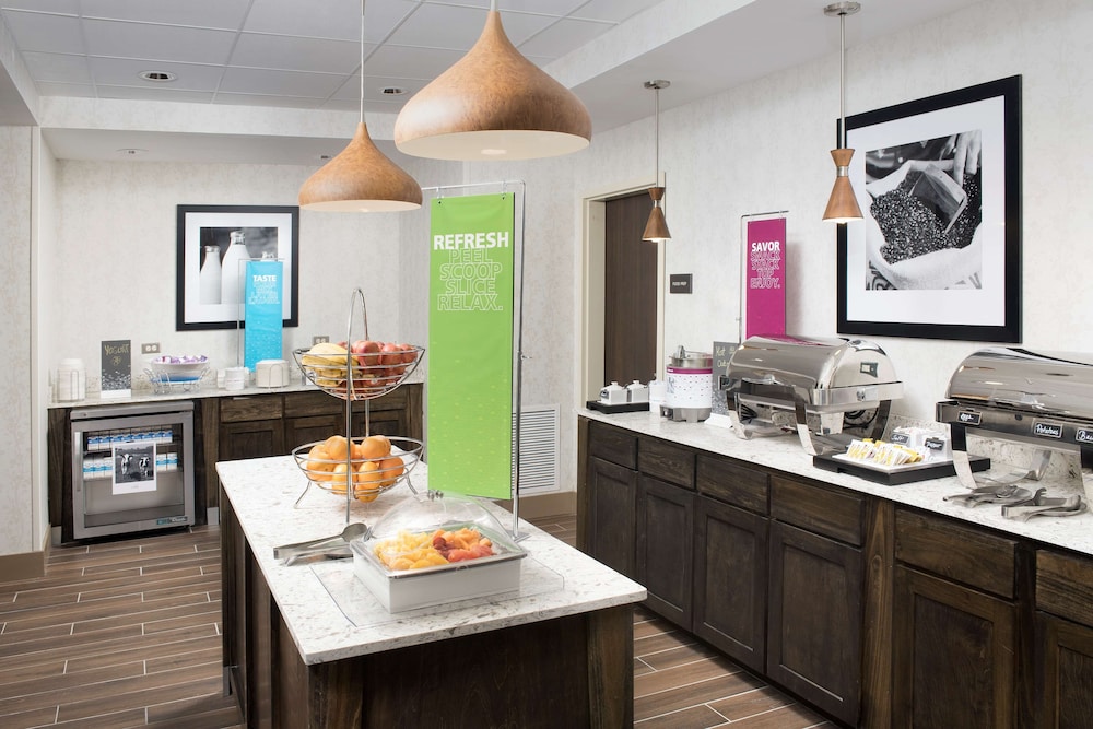 Hampton Inn & Suites San Antonio Lackland AFB SeaWorld - photo 23