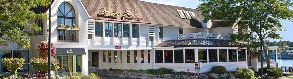Edgewater Inn Charlevoix - photo 11