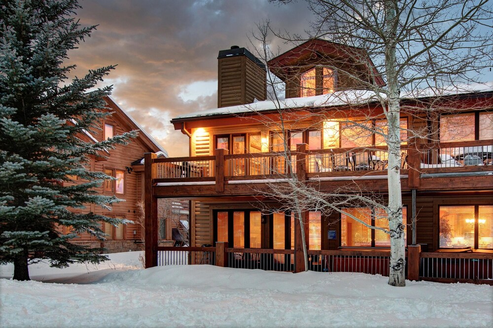 Abode at Glenfiddich in Deer Valley — 4-Star Luxury Hotel in Bridgeport, United States