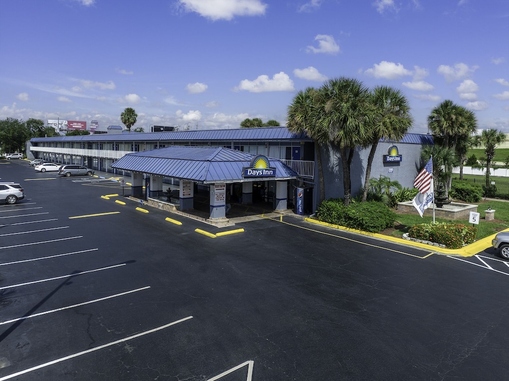 Days Inn by Wyndham Orlando Downtown - photo 45