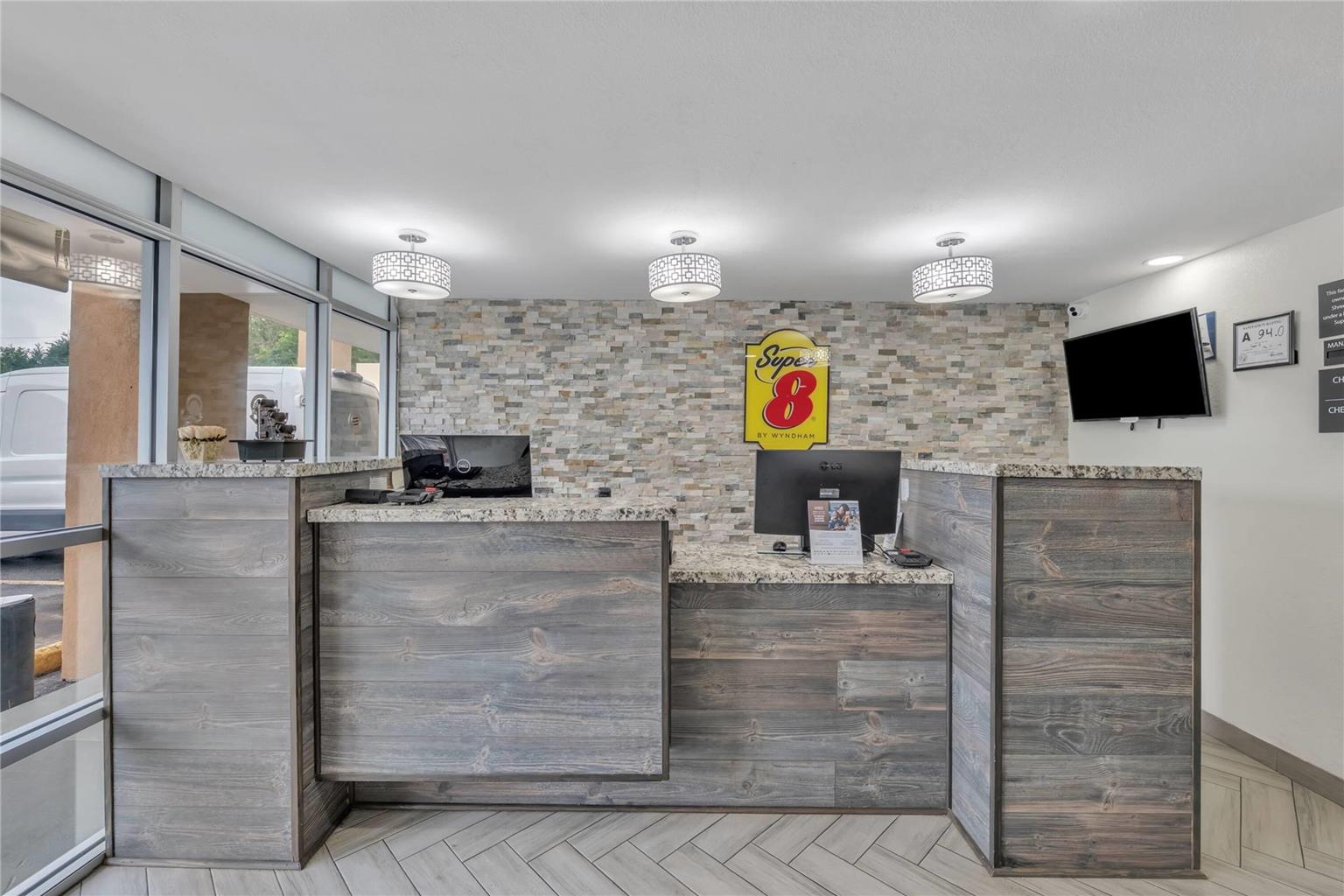 Super 8 by Wyndham Morganton - photo 7