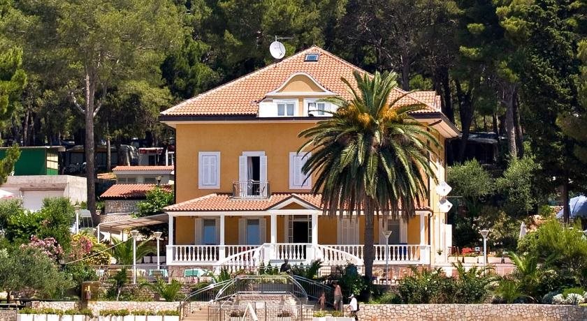 Kredo B&B — 4-Star Luxury Hotel in Mali Losinj, Croatia