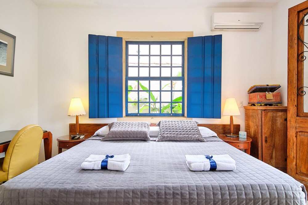 Pousada Pontal Gardens pet-friendly hotel Paraty