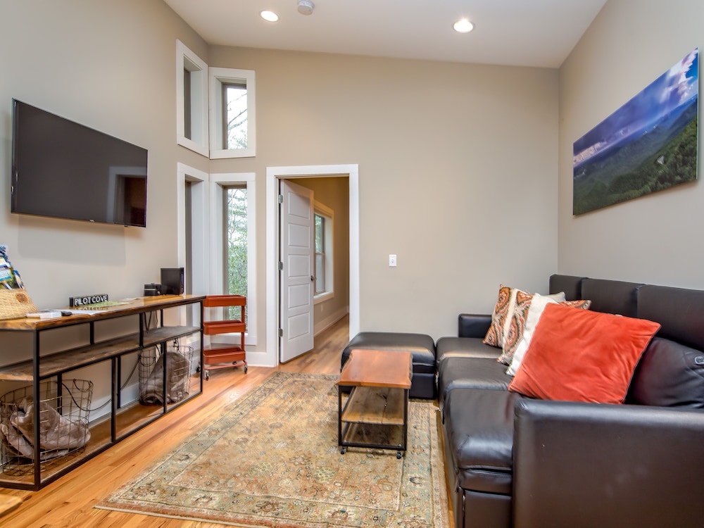 Pilot Cove Forest Lodging - photo 14