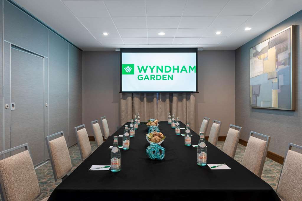 Wyndham Garden Miami International Airport - photo 37