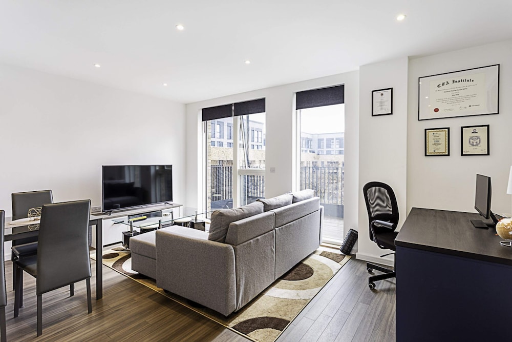 Humble Abode in Acton — 4-Star Luxury Hotel in London, United Kingdom