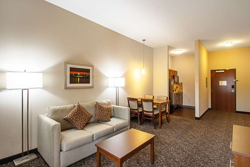 MainStay Suites Madison Monona - photo 15
