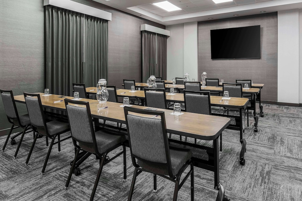 Hyatt Place Waco - photo 16