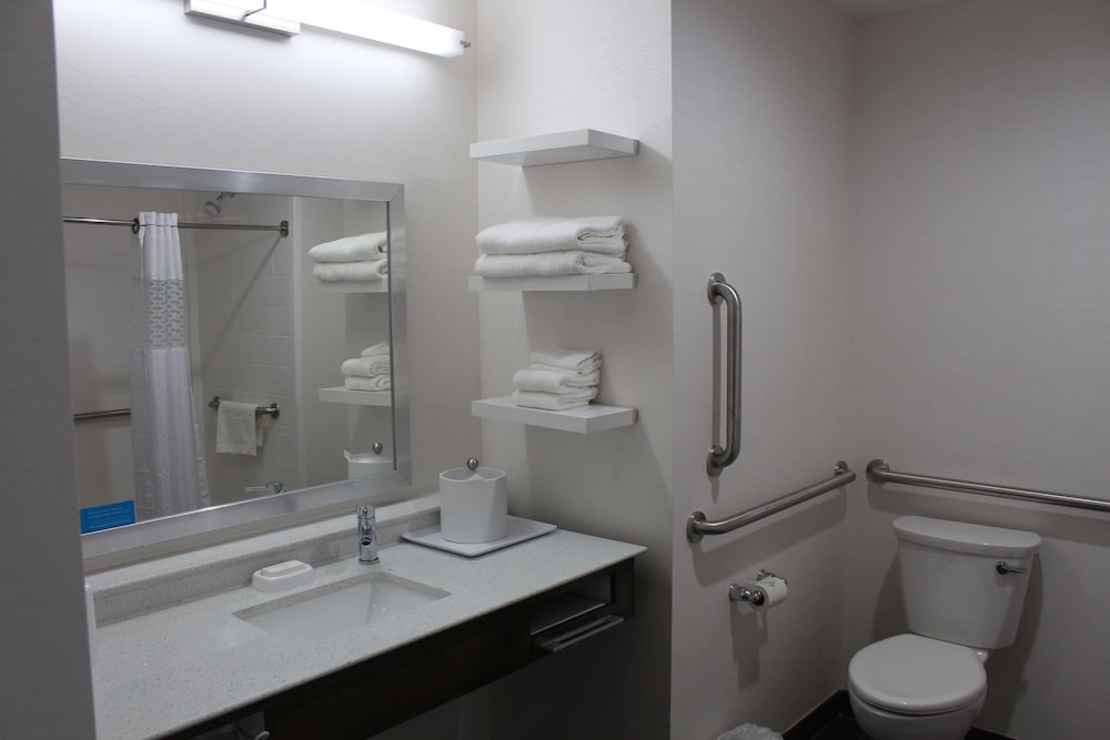 Hampton Inn & Suites Guthrie - photo 17