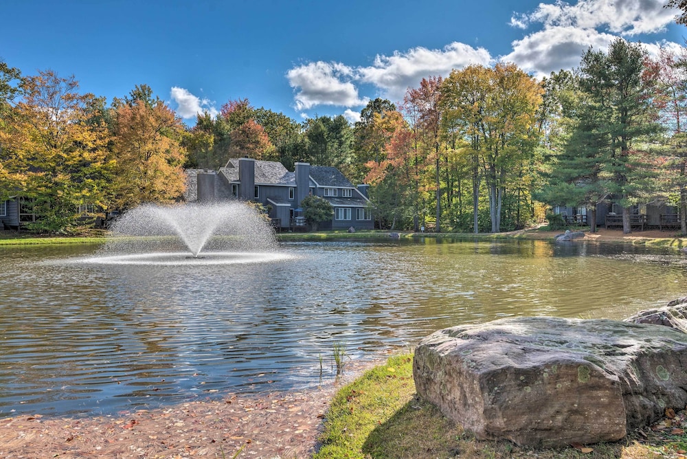 1 Mi To Jack Frost Ski Resort Water View Retreat - photo 11