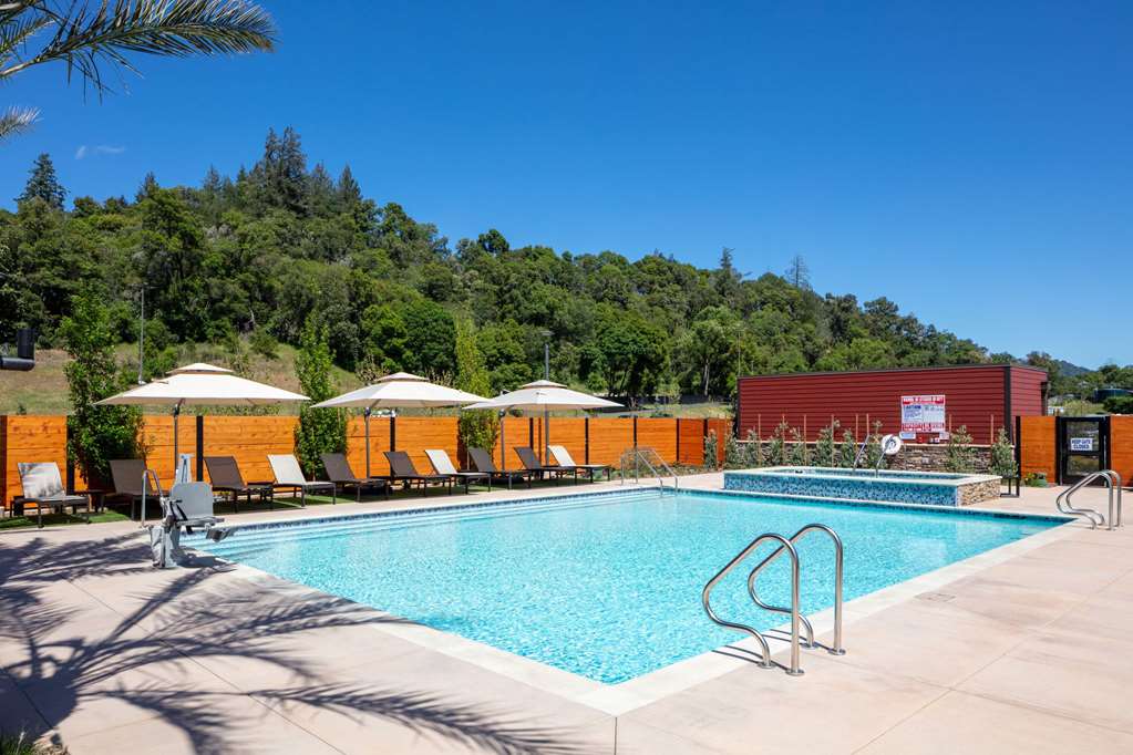 Wyndham Garden Redwood Valley Ukiah - photo 8