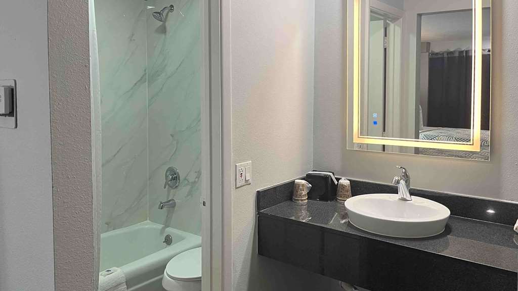 Motel 6 Dumas - photo 11