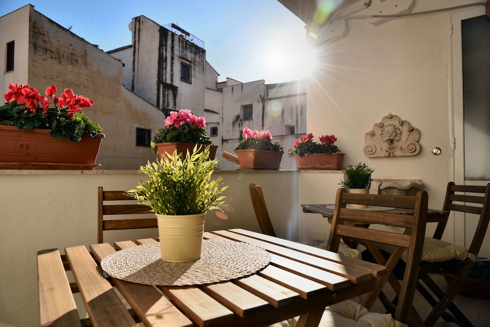 Real Umberto I Kalsa - last minute hotel in Palermo