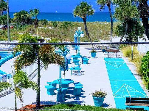 Johns Pass Beach Motel - photo 49